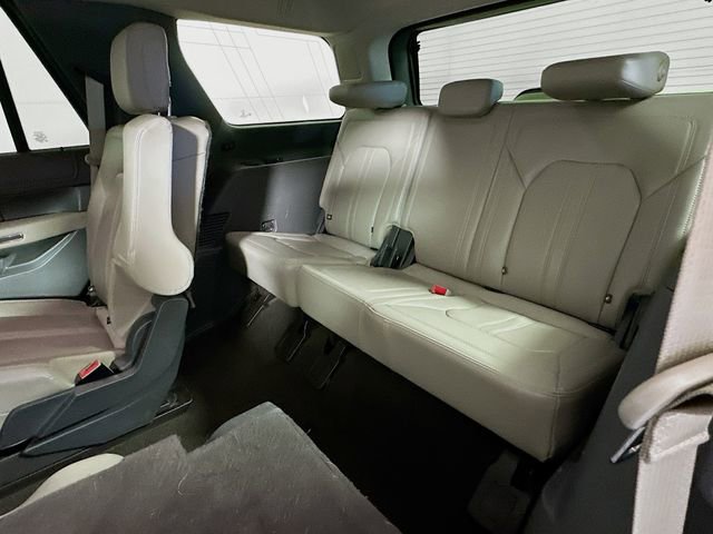 Used 2019 Ford Expedition Limited w/ Equipment Group 301A image 27