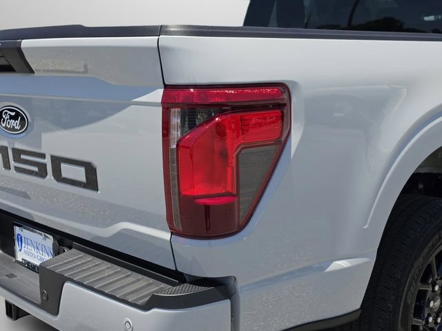 Used 2026 Ford F150 XLT w/ XLT Black Appearance Package RWD image 14
