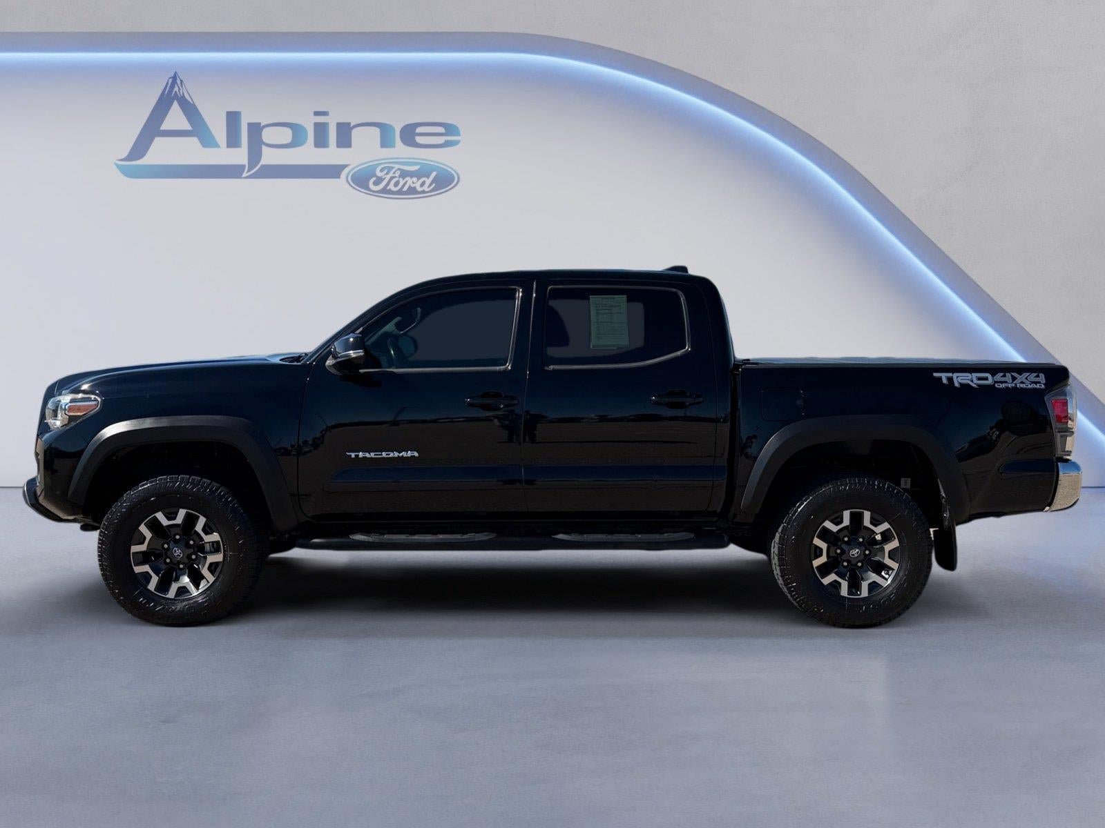 Used 2020 Toyota Tacoma TRD Off-Road AWD/4WD image 2