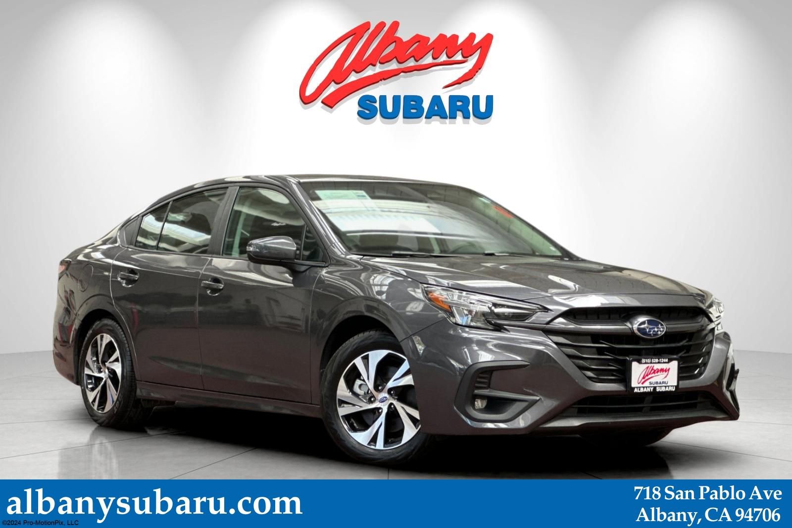 Used 2025 Subaru Legacy Premium AWD/4WD image 1