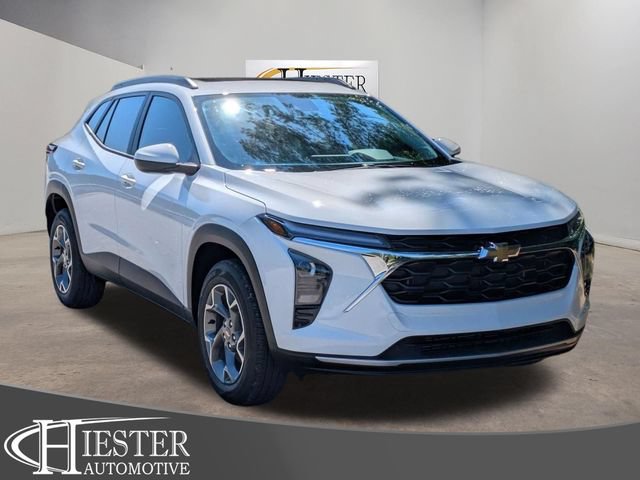 New 2026 Chevrolet Trax LT w/ Sunroof Package