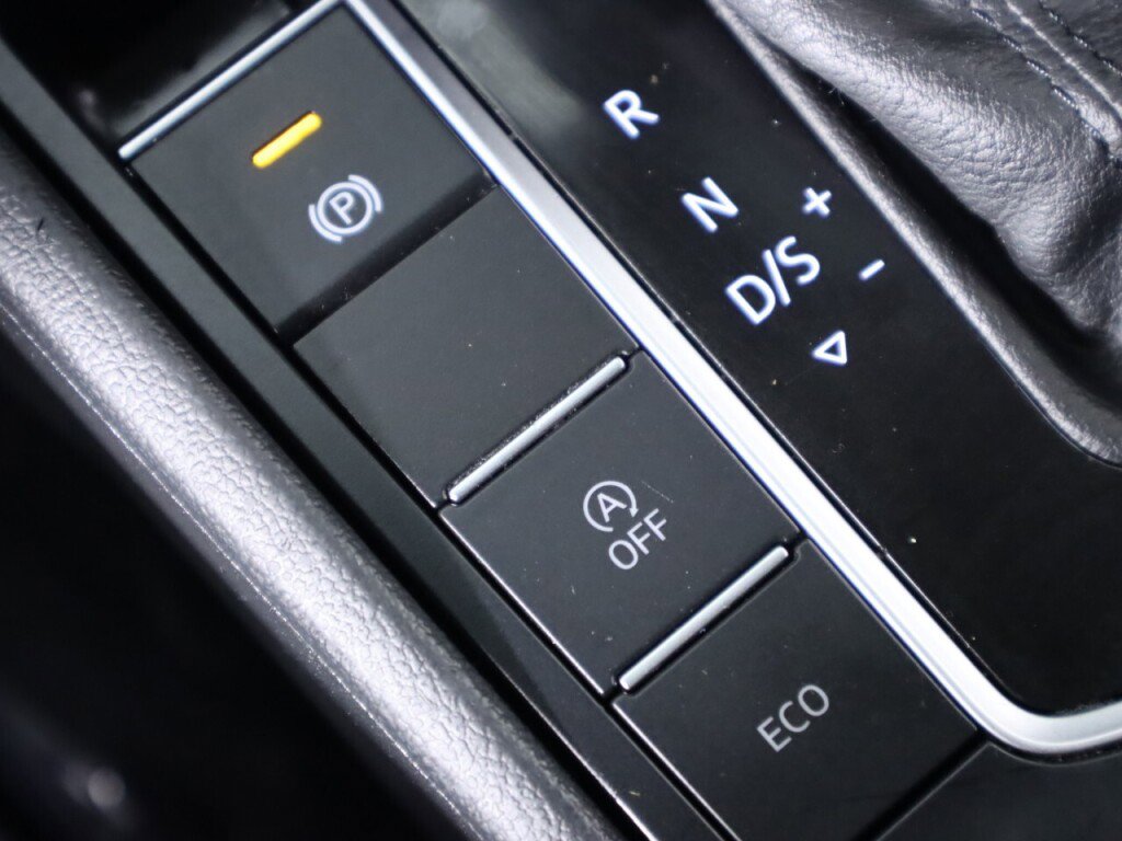 Used 2020 Volkswagen Jetta S w/ Driver Assistance Package image 25