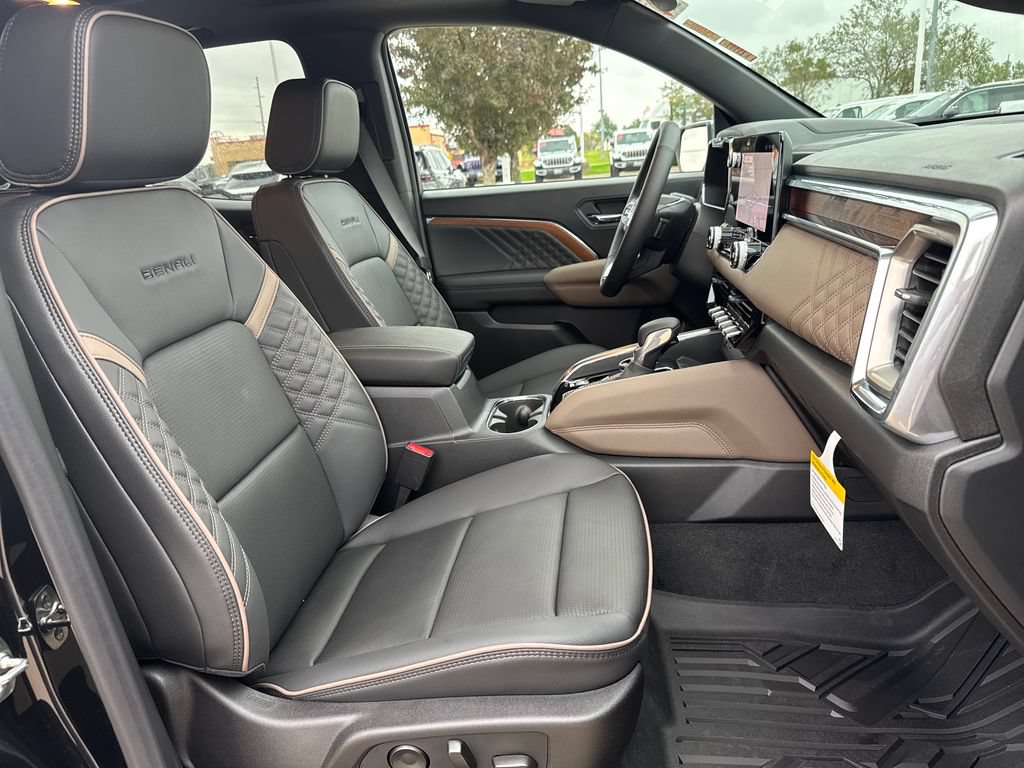 New 2026 GMC Canyon Denali w/ LPO, Denali Black Edition AWD/4WD image 47