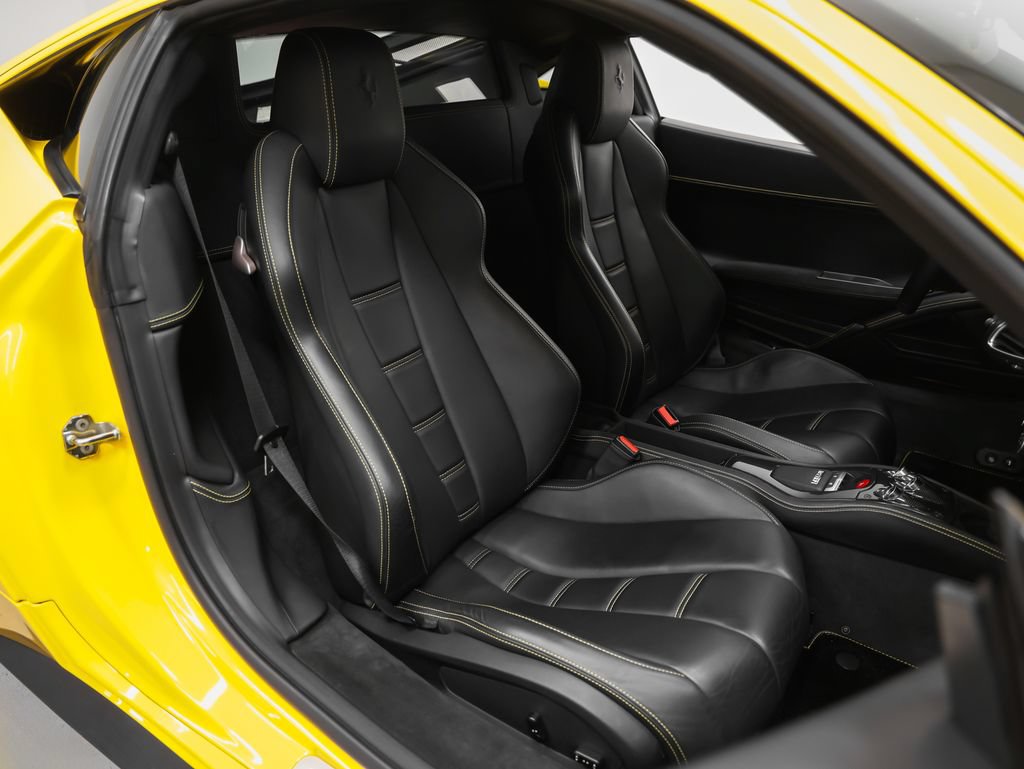Used 2010 Ferrari 458 Italia Coupe RWD image 22