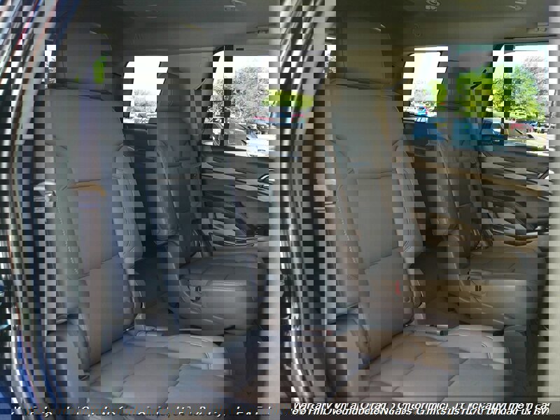 Used 2019 Chevrolet Tahoe LT image 24