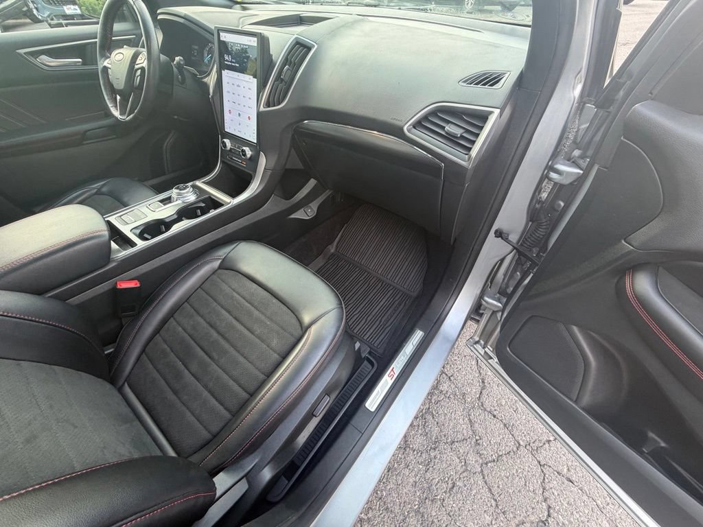 Used 2022 Ford Edge ST-Line AWD/4WD image 34