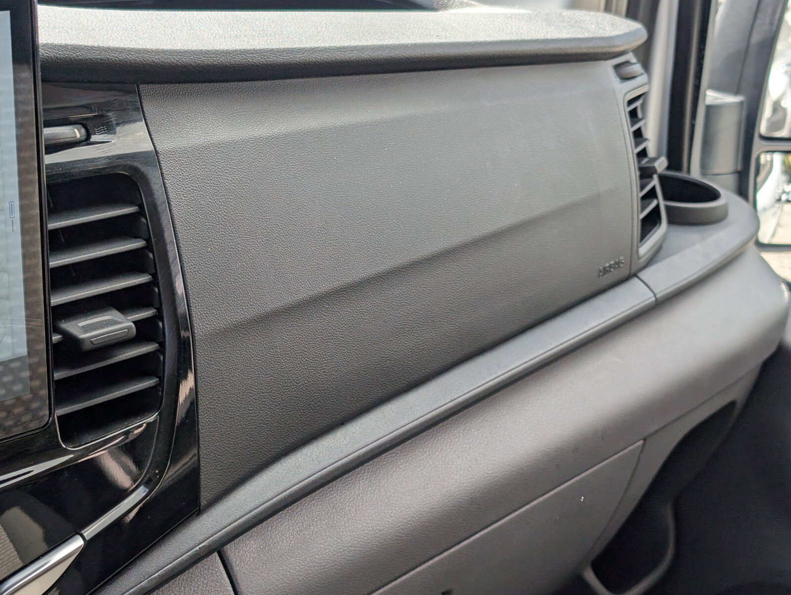 Used 2023 Ford Transit 350 XLT image 23