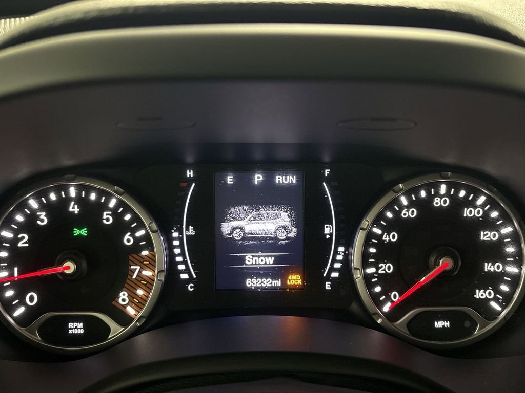 Used 2019 Jeep Renegade Latitude w/ Cold Weather Group image 36