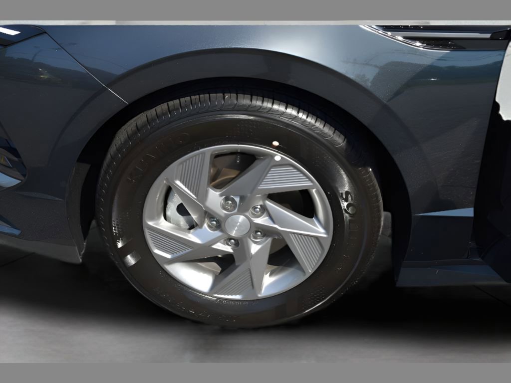 New 2025 Hyundai Sonata SE FWD image 8