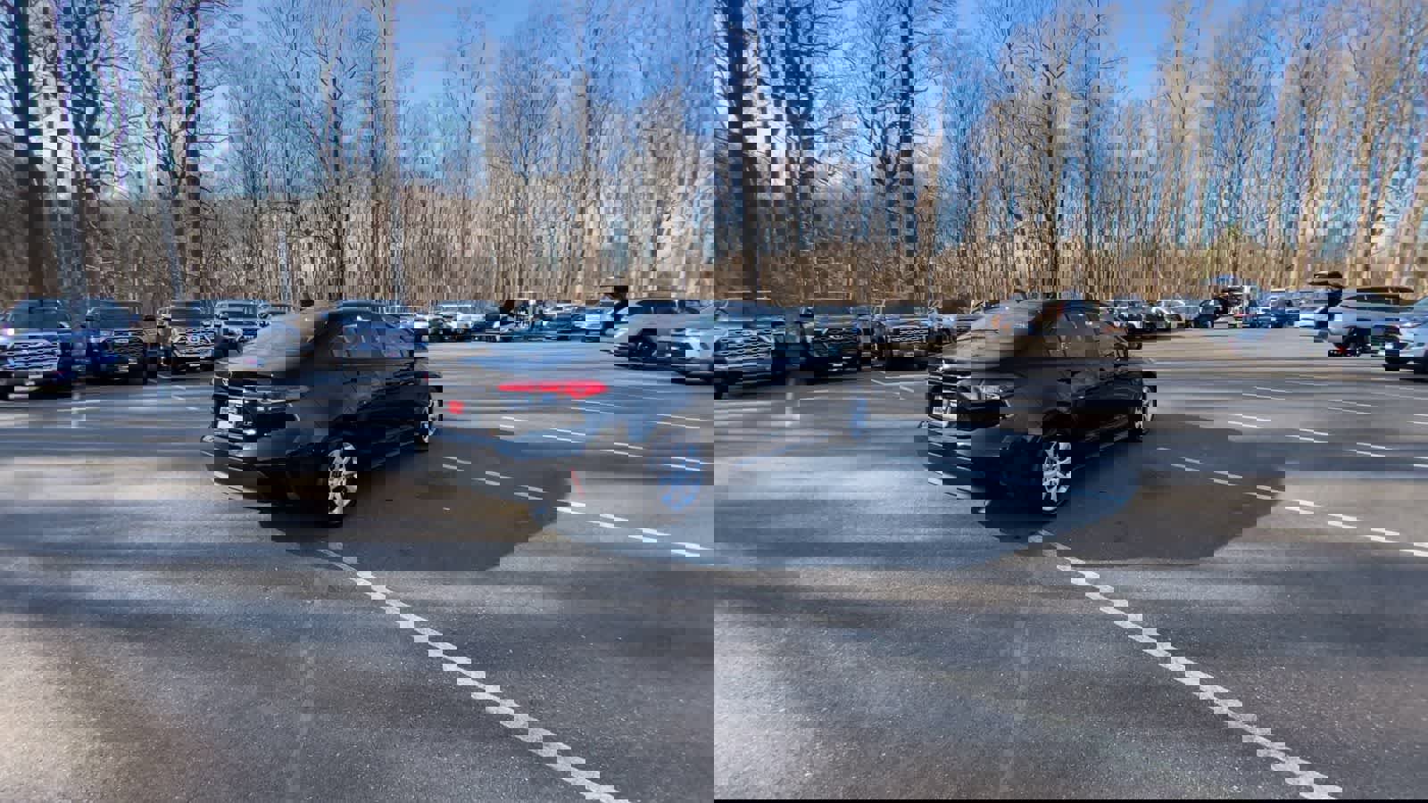 Used 2025 Toyota Corolla LE image 13