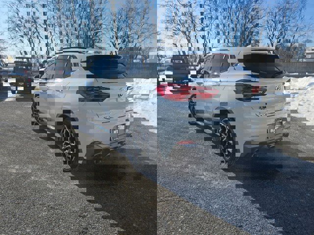 Used 2020 BMW X2 xDrive28i w/ M Sport X Package image 2