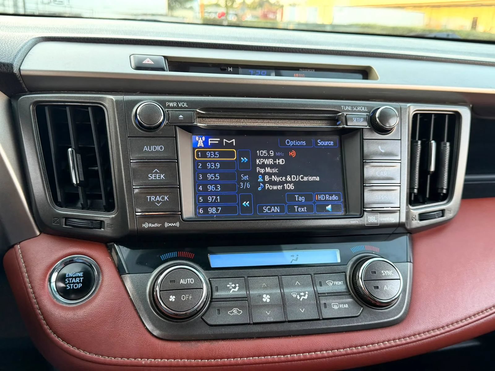 Used 2013 Toyota RAV4 Limited FWD image 21