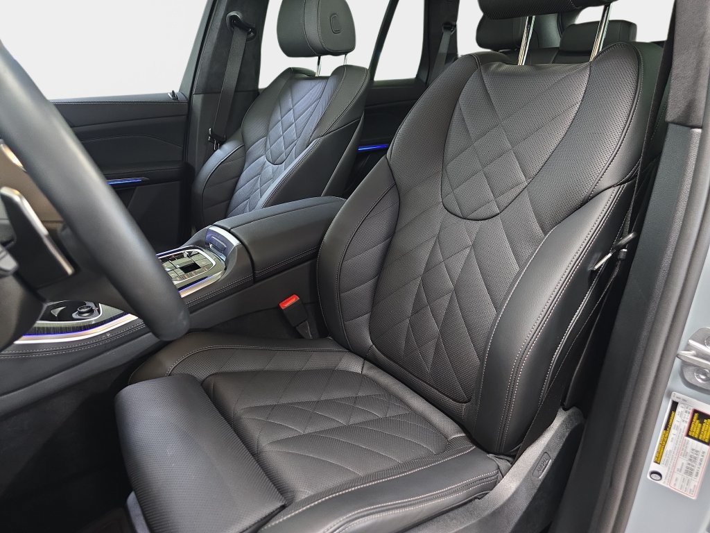 Used 2026 BMW X5 sDrive40i w/ M Sport Package RWD image 14