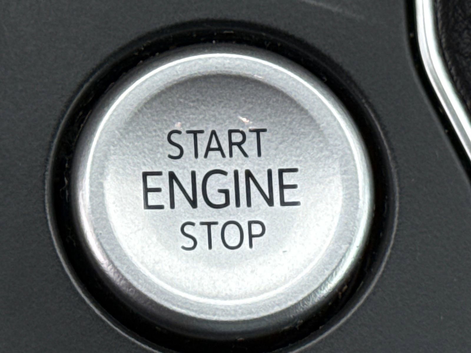 Used 2022 Volkswagen Atlas Cross Sport SE w/ Panoramic Sunroof Package image 29