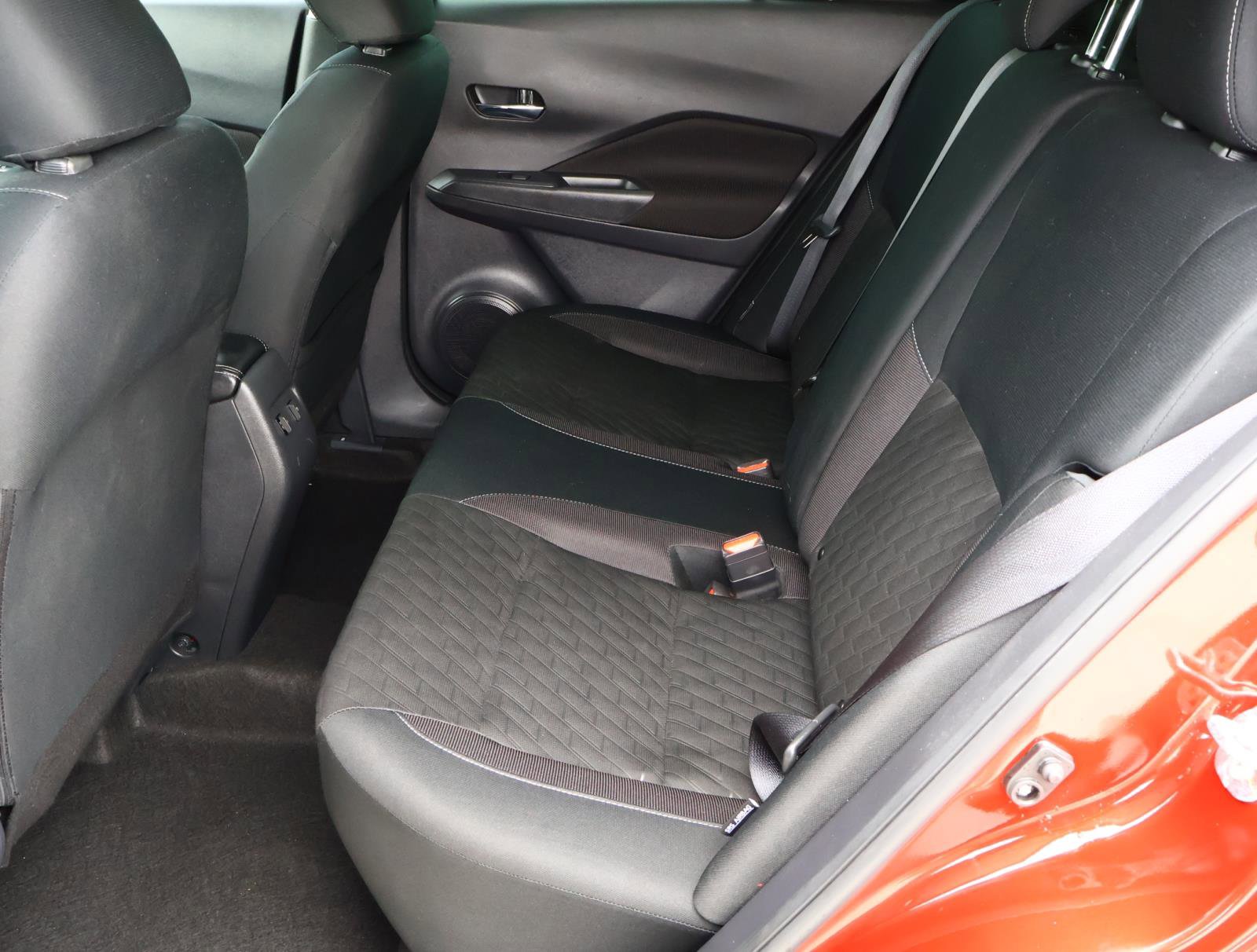 Used 2024 Nissan Kicks SV FWD image 19