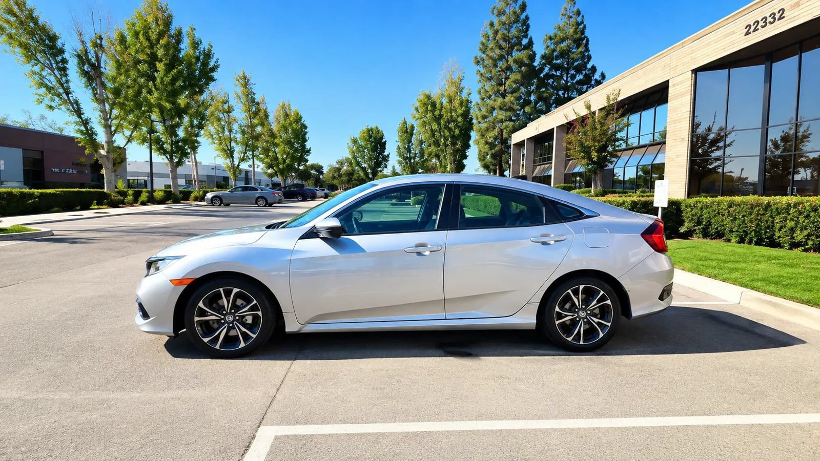 Used 2019 Honda Civic Sport image 8