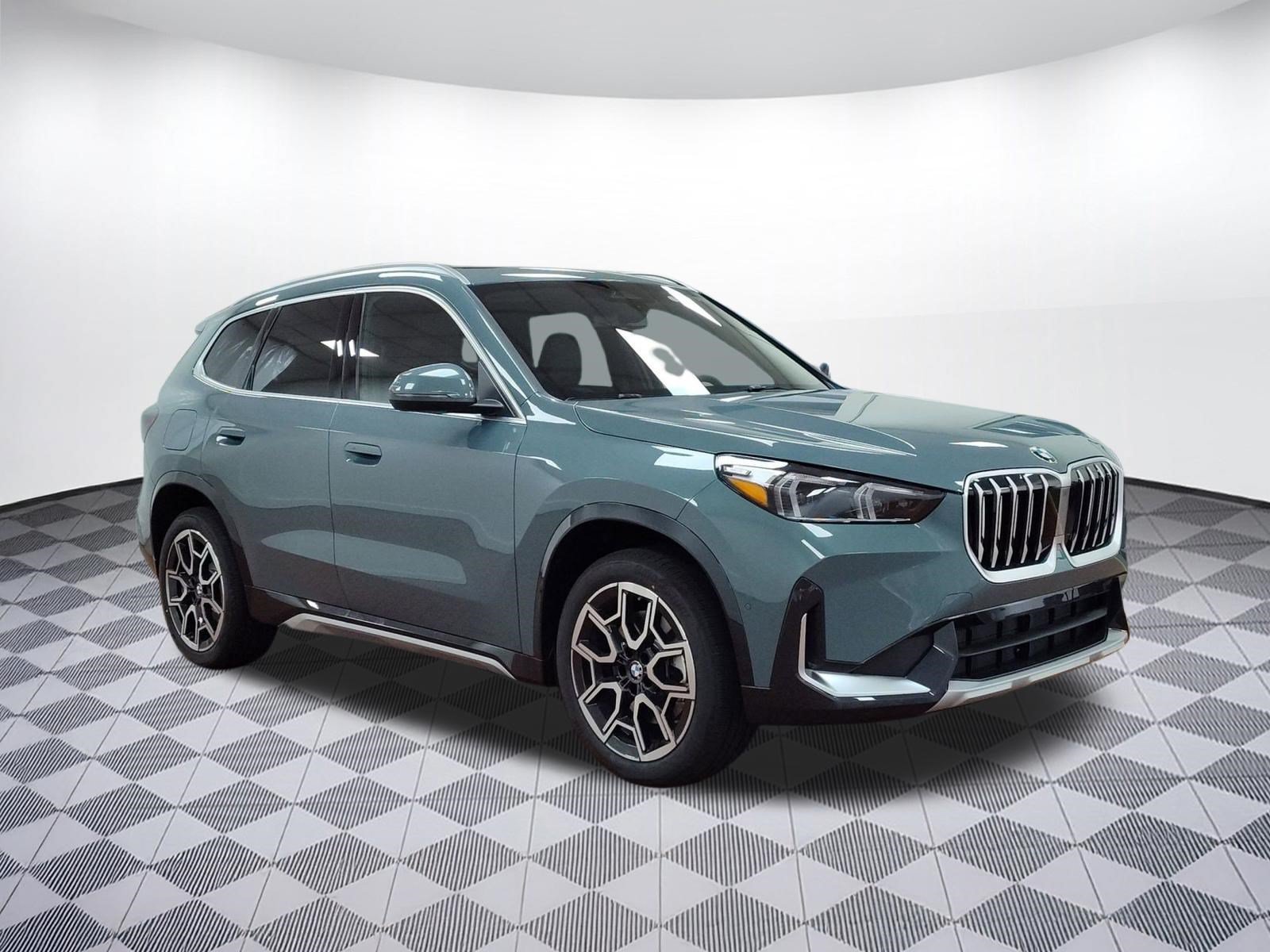 Certified 2025 BMW X1 xDrive28i w/ Convenience Package AWD/4WD image 7