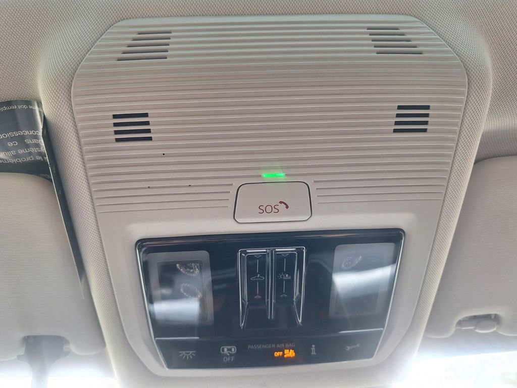 New 2026 Volkswagen Tiguan SE image 17