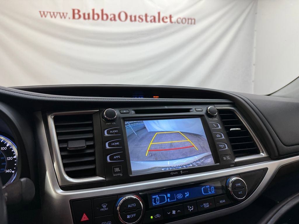 Used 2014 Toyota Highlander Limited w/ Driver Technology Package image 15