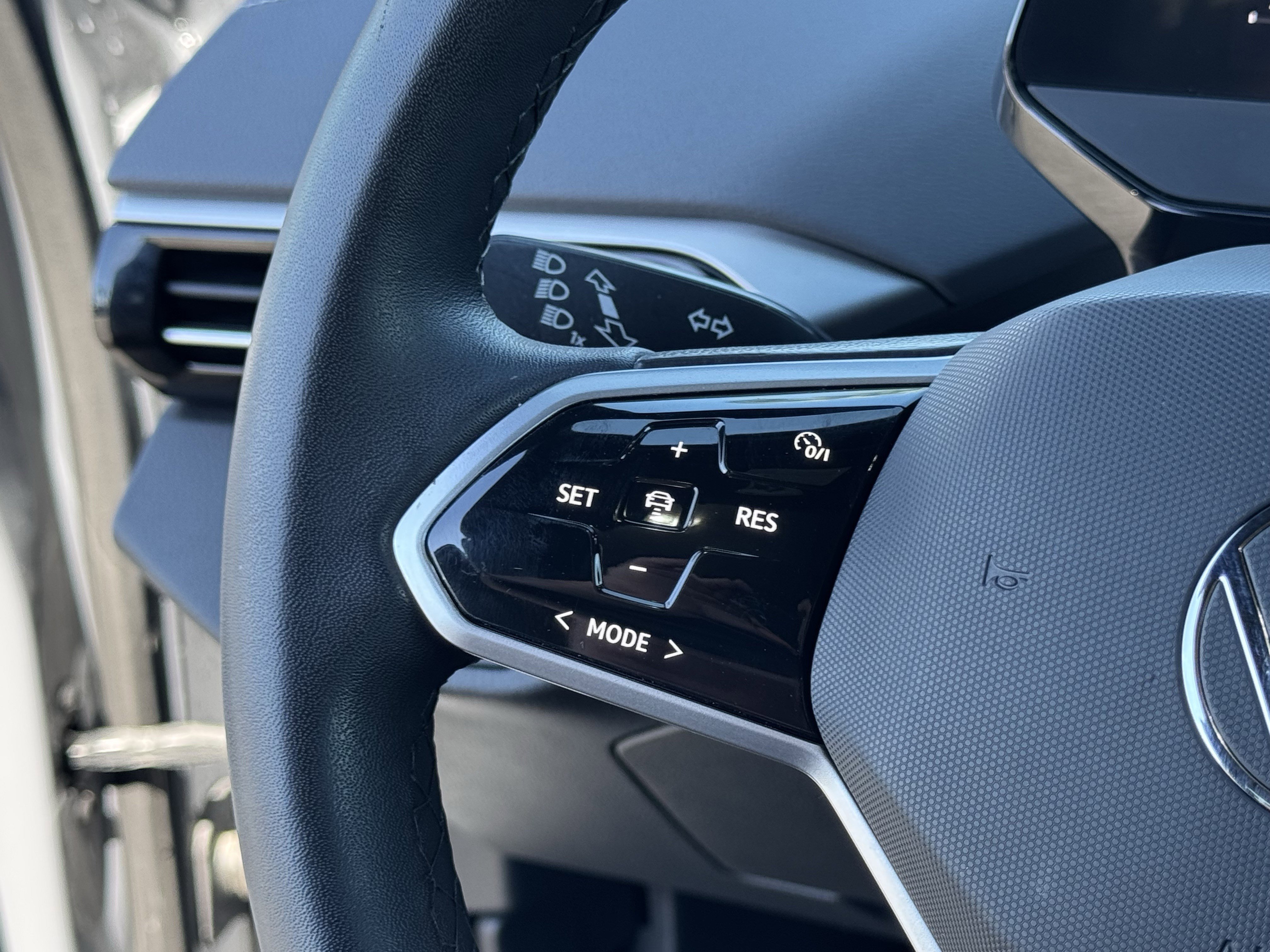 Used 2023 Volkswagen ID.4 Pro S image 18