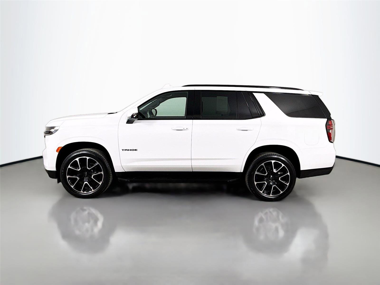 Used 2024 Chevrolet Tahoe RST w/ Luxury Package AWD/4WD image 10