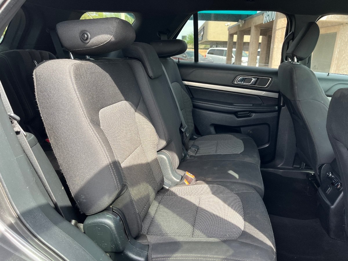Used 2019 Ford Explorer XLT FWD image 33