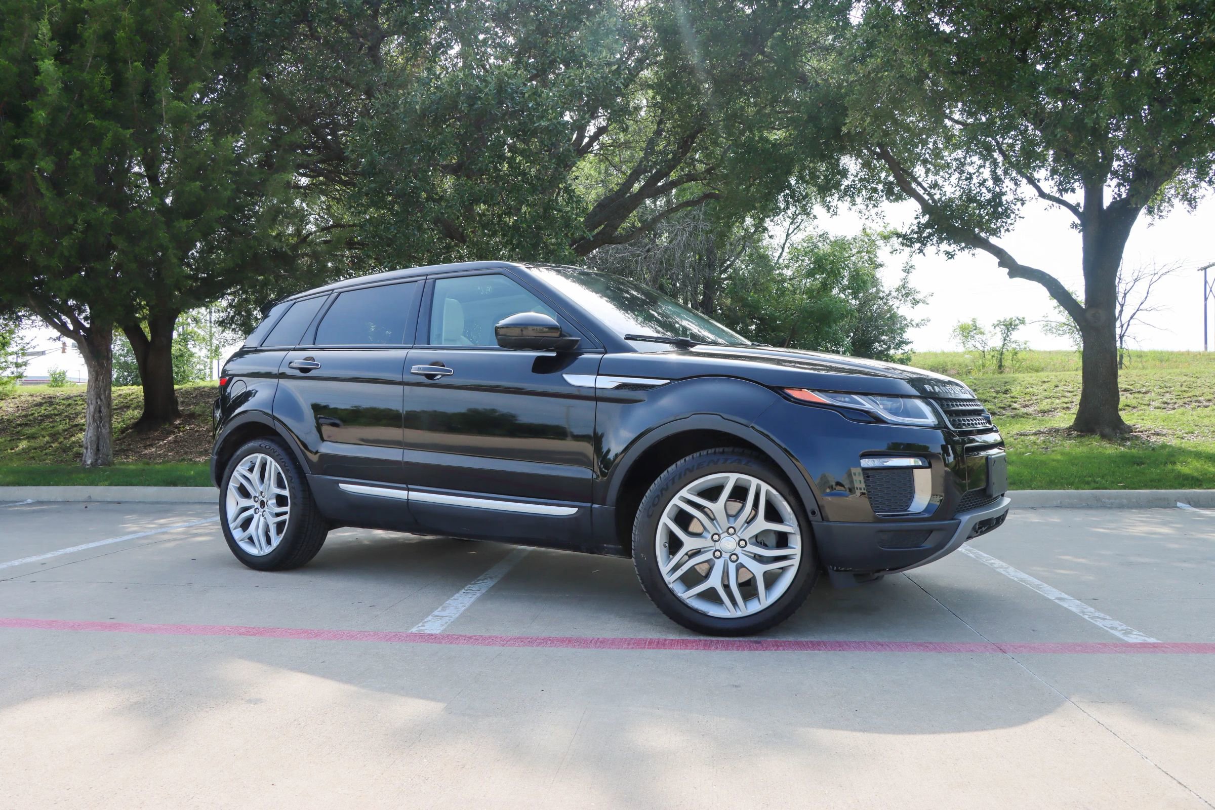 Used 2016 Land Rover Range Rover Evoque HSE AWD/4WD image 1