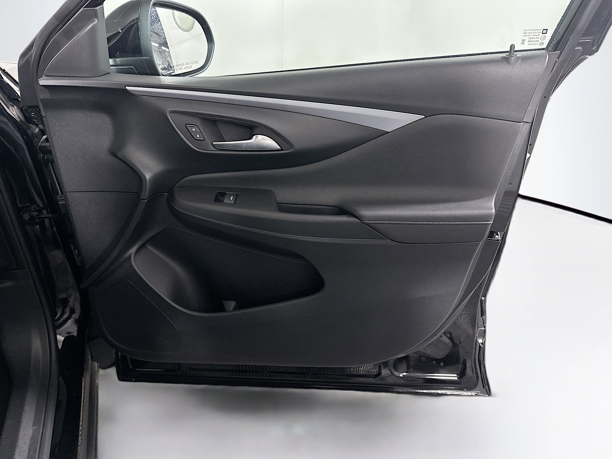 Used 2025 Buick Envista Preferred image 29