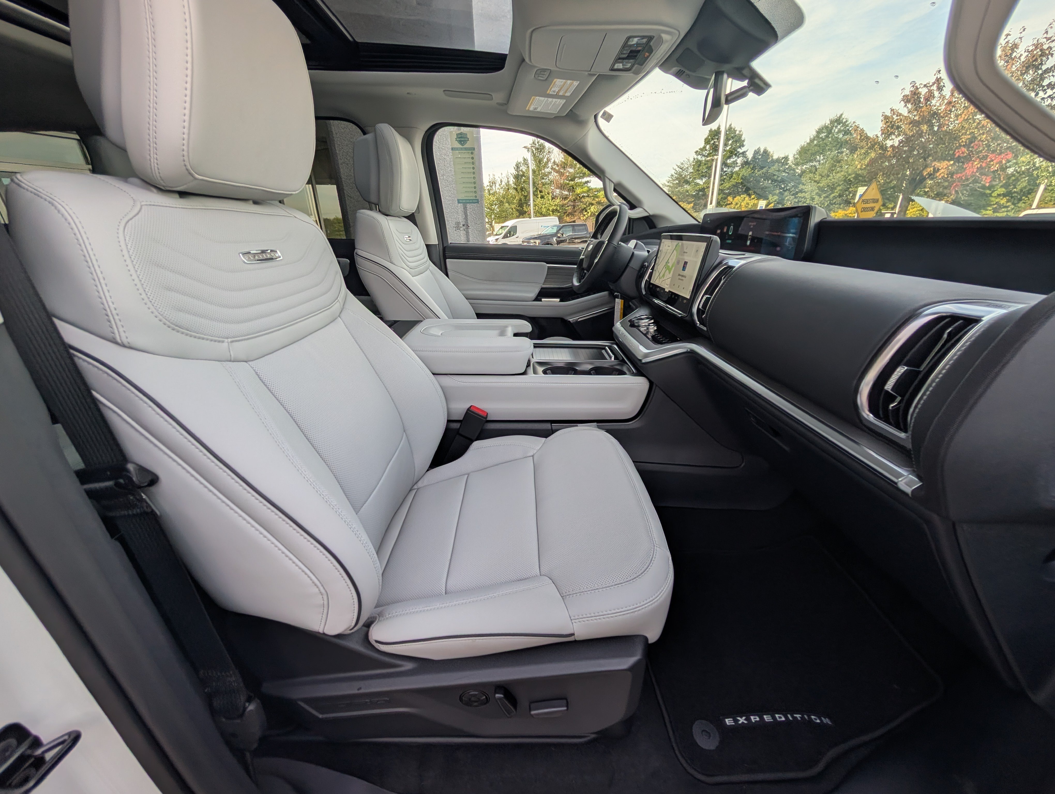 New 2027 Ford Expedition Platinum w/ Platinum Ultimate Package AWD/4WD image 6