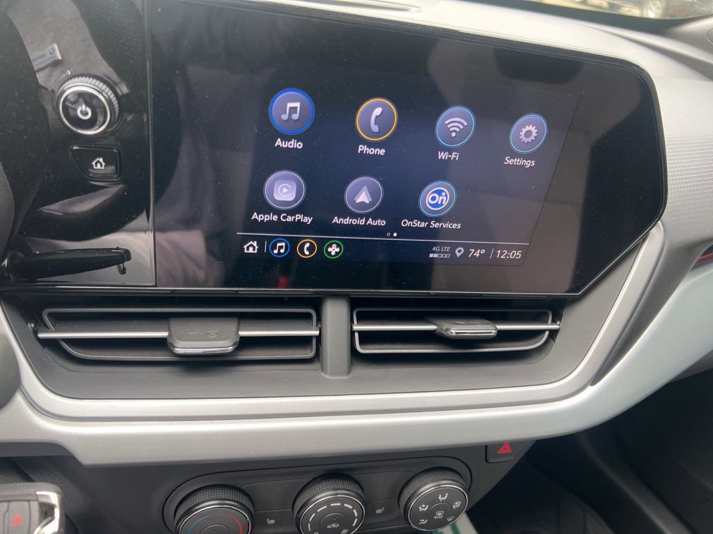 Used 2025 Chevrolet Trax RS w/ Sunroof Package image 29