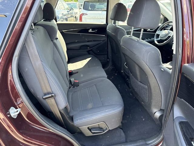 Used 2019 Kia Sorento LX w/ Option Group 020 AWD/4WD image 11