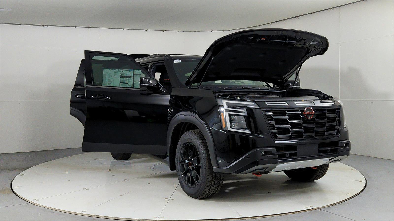 New 2025 Nissan Armada PRO-4X w/ Pro-4X Premium Package image 9