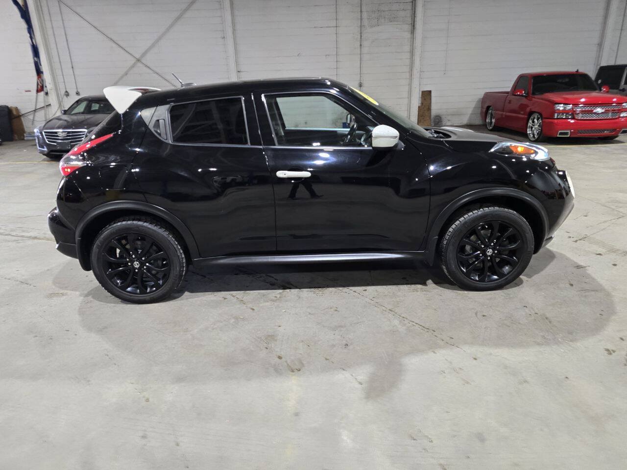 Used 2017 Nissan Juke SV AWD/4WD image 14