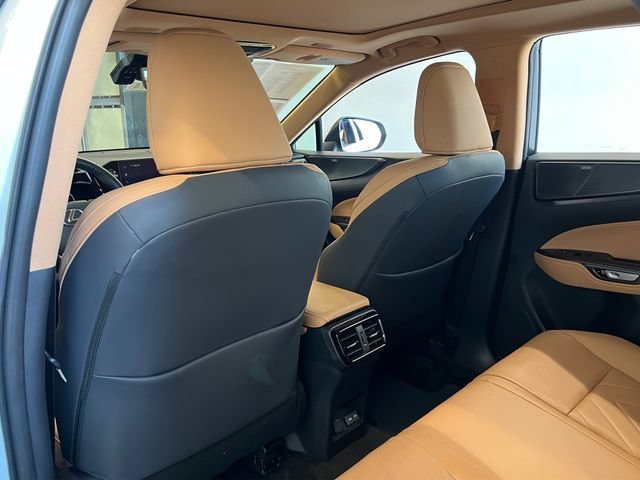 Used 2025 Lexus NX 350h AWD w/ Accessory Package (2T) image 38