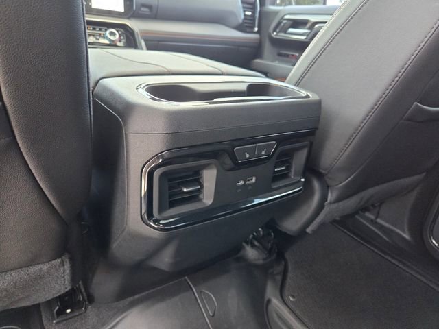 Used 2023 GMC Sierra 1500 AT4 w/ Technology Package AWD/4WD image 9