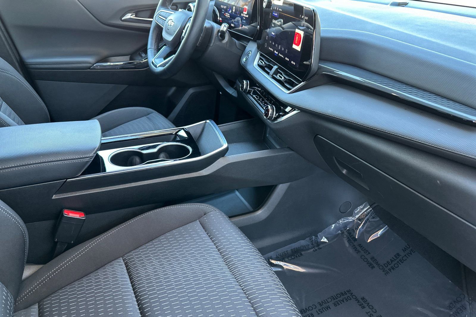 Certified 2025 Chevrolet Equinox LT w/ Safety and Technology Package image 16