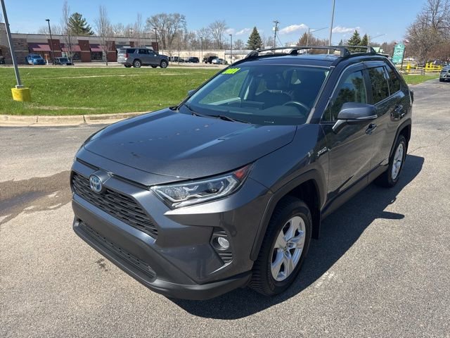 Used 2021 Toyota RAV4 XLE w/ Convenience Package image 7