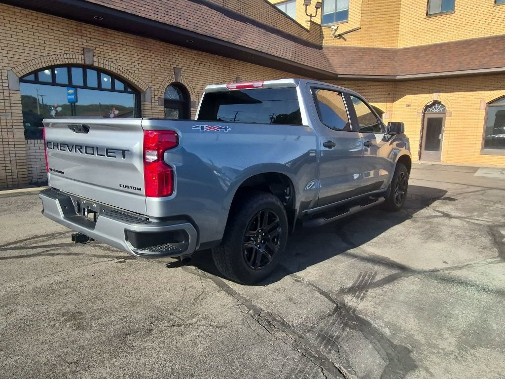 Used 2024 Chevrolet Silverado 1500 Custom w/ Turbomax Blackout Package AWD/4WD image 7