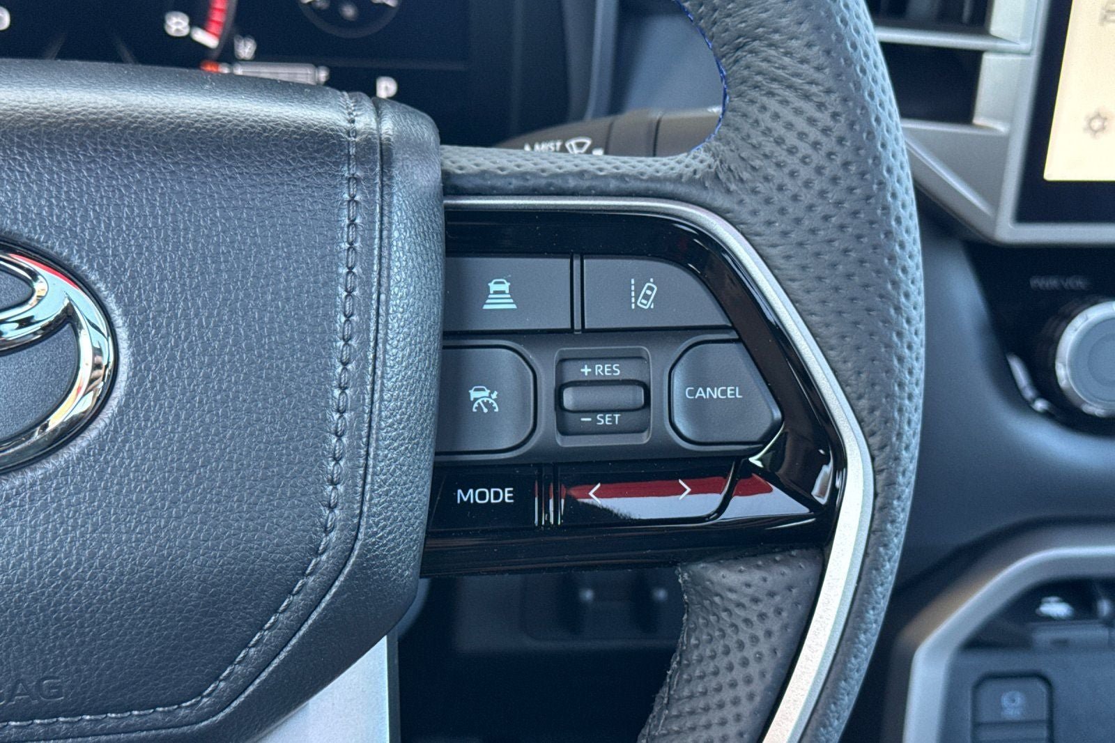 New 2026 Toyota Tundra Platinum AWD/4WD image 28