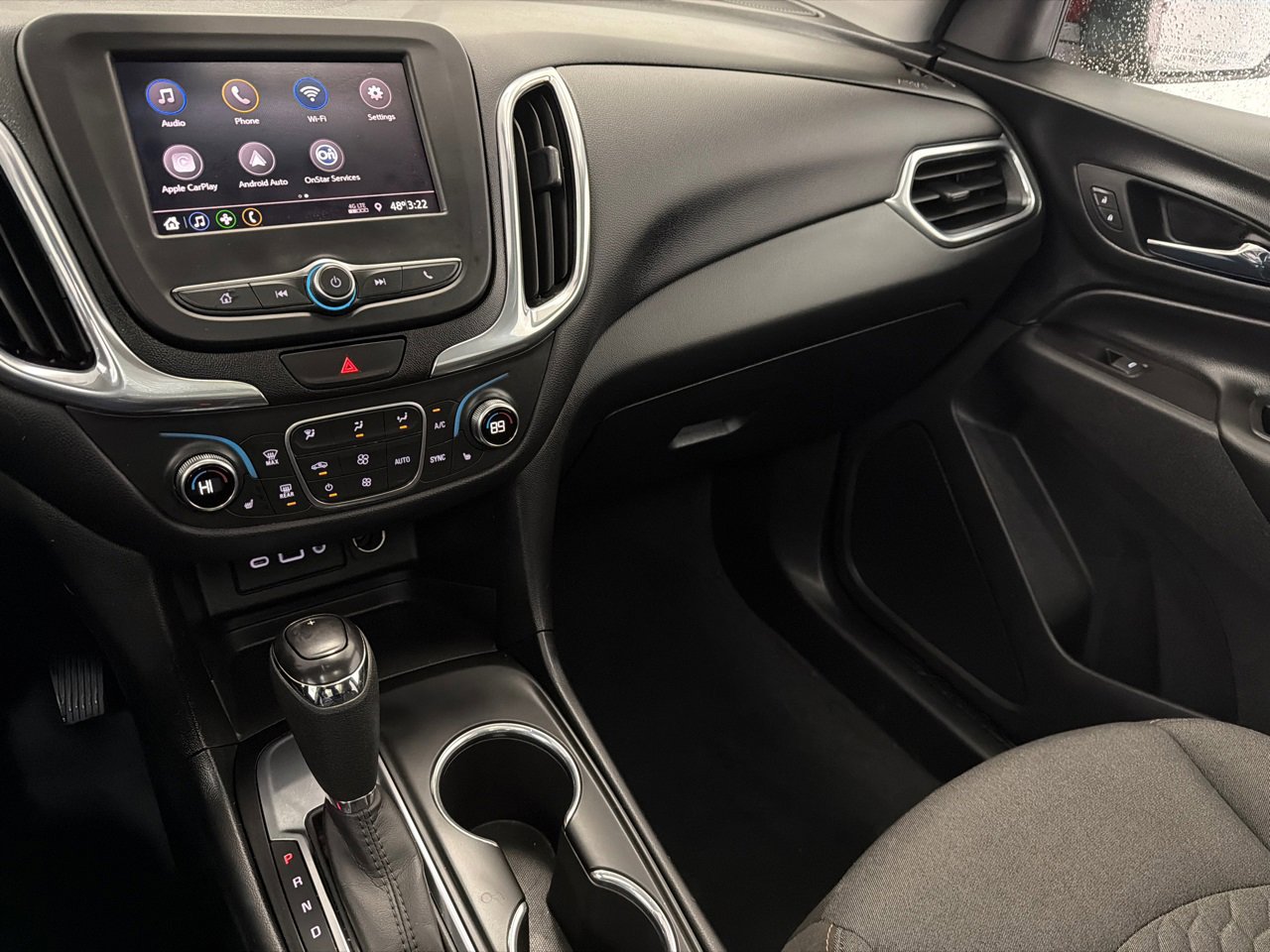 Used 2020 Chevrolet Equinox LT image 24