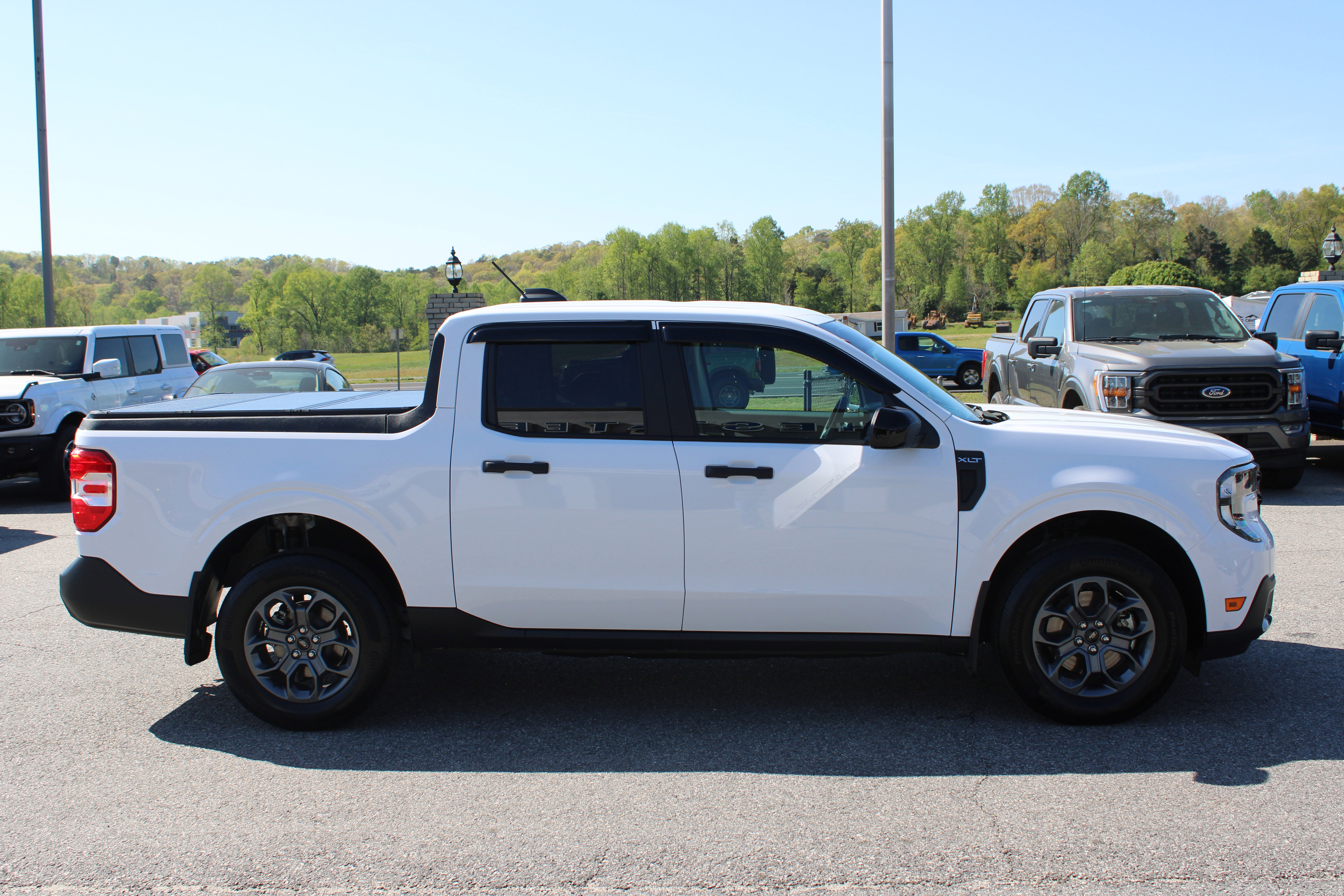 Used 2025 Ford Maverick XLT w/ XLT Luxury Package image 5