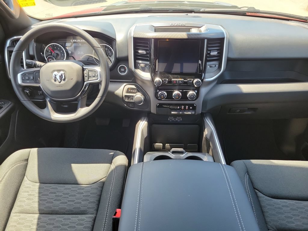 New 2026 RAM 1500 Express AWD/4WD image 9