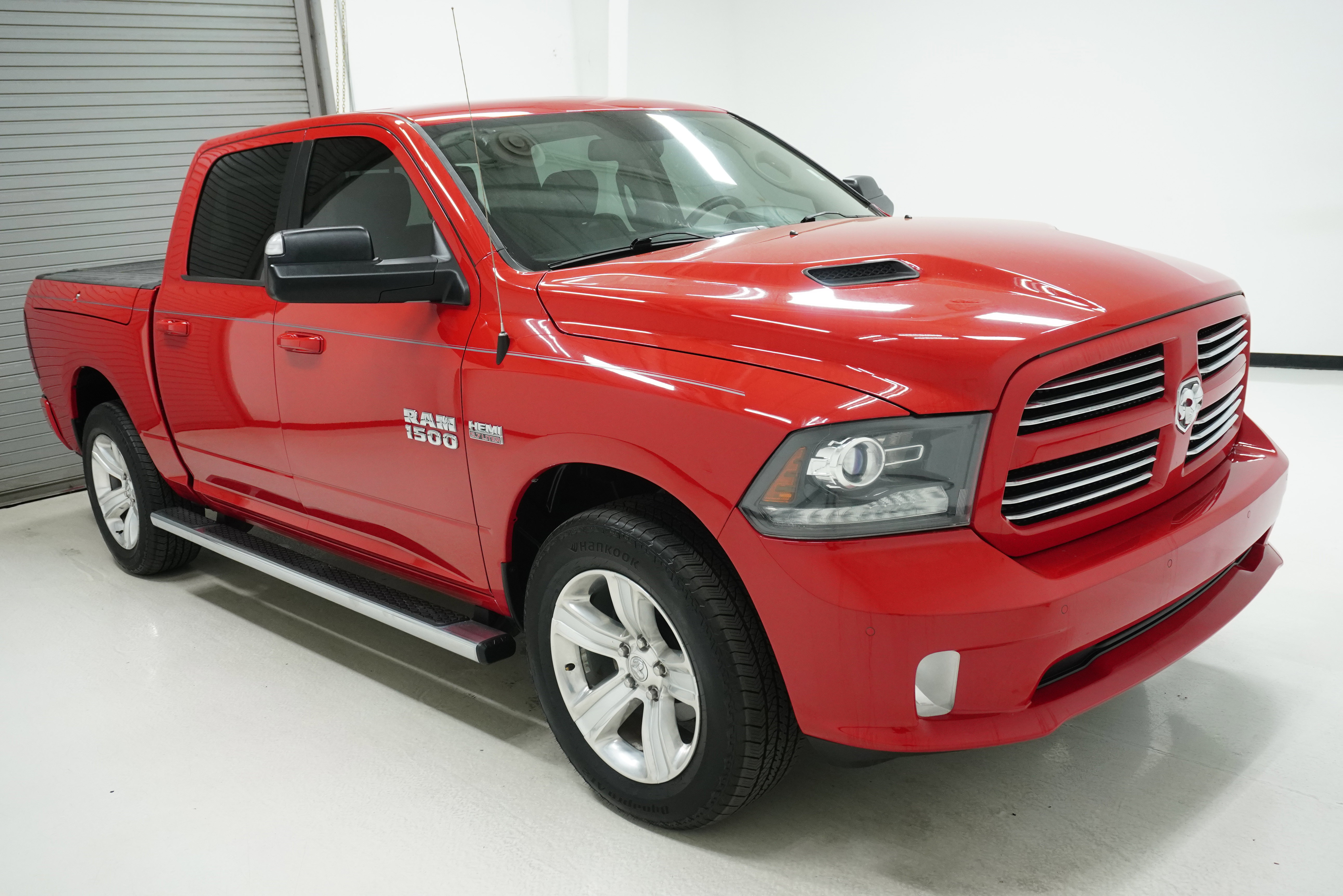 Used 2014 RAM 1500 Sport image 3