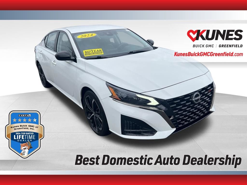 Used 2024 Nissan Altima 2.5 SR FWD image 1