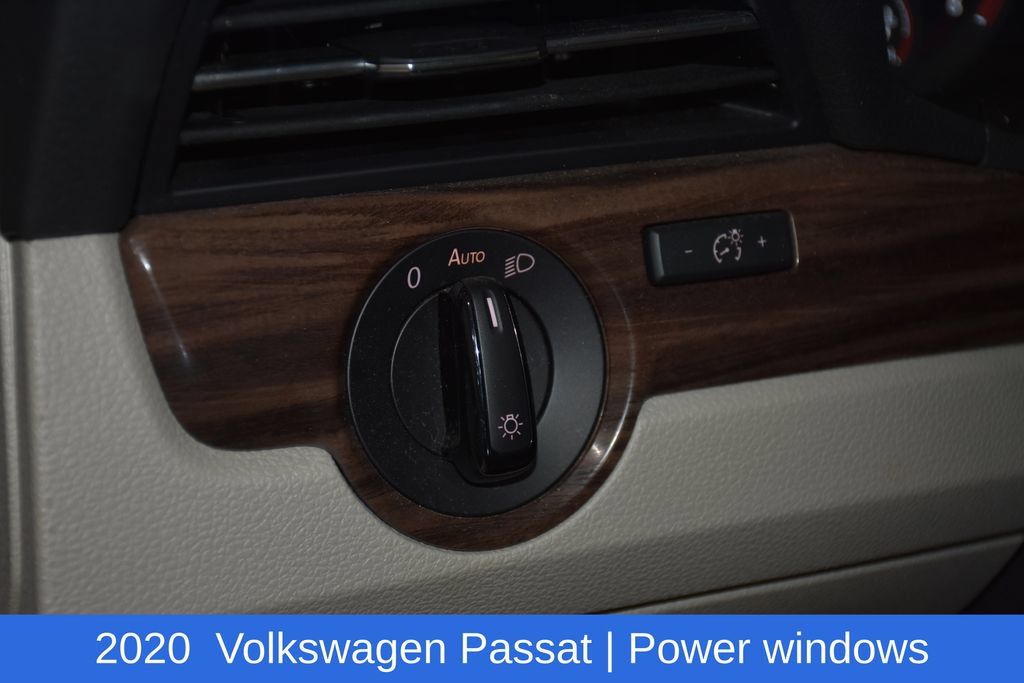 Used 2020 Volkswagen Passat 2.0T SEL FWD image 10