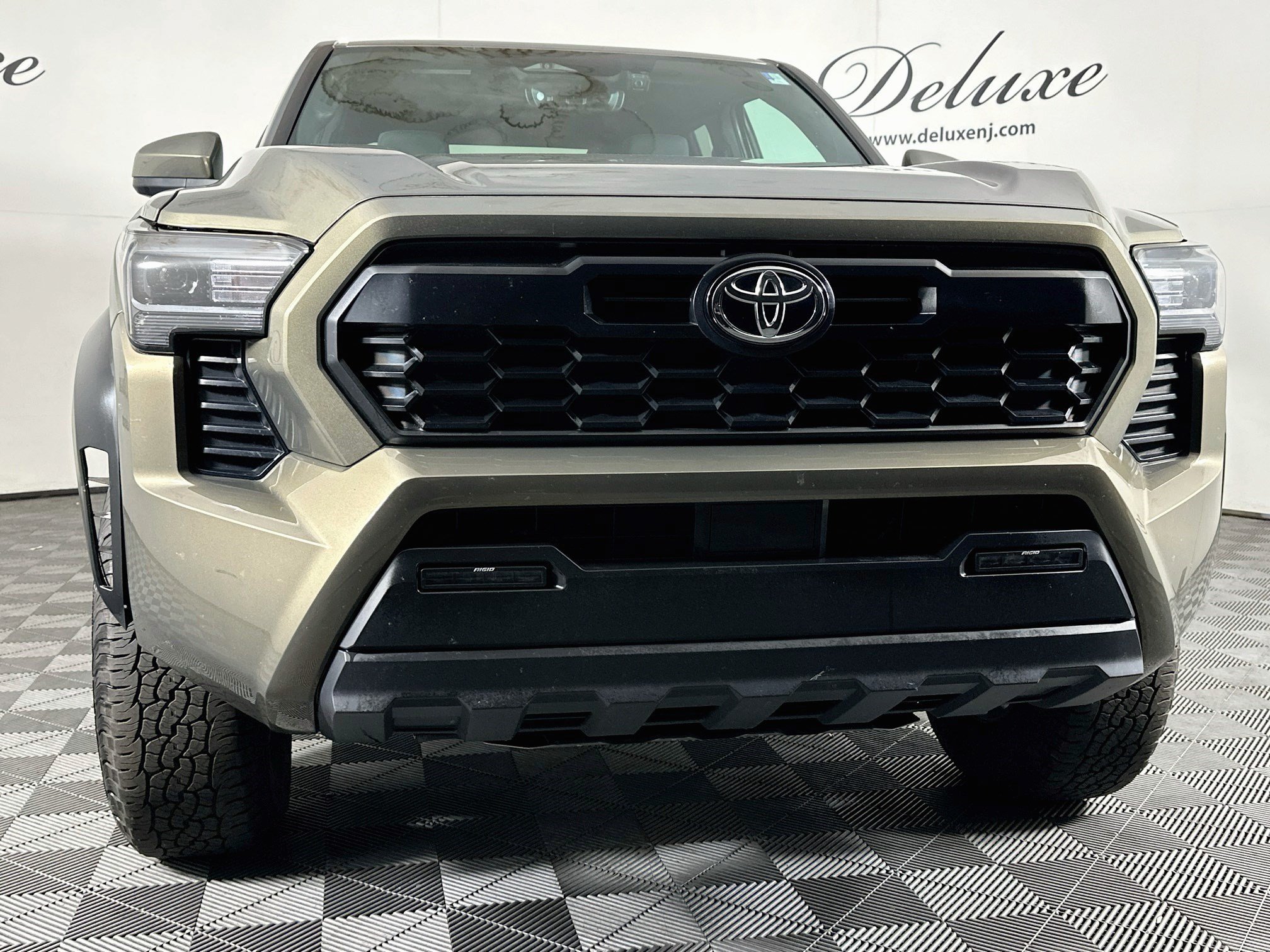 Used 2024 Toyota Tacoma TRD Off-Road AWD/4WD image 30