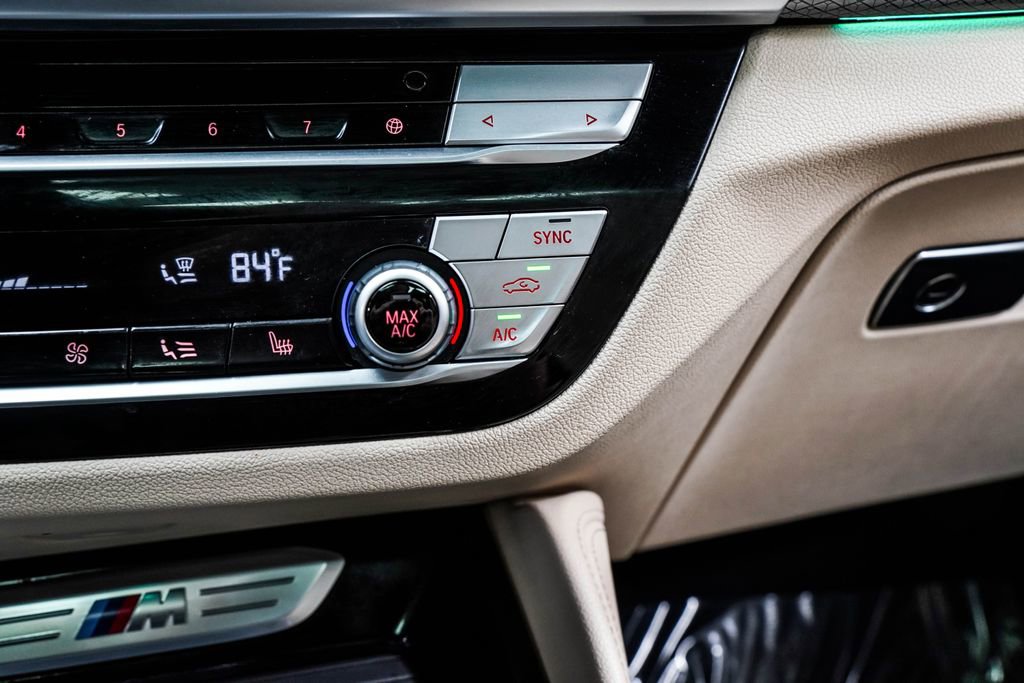 Used 2021 BMW X4 M40i image 29