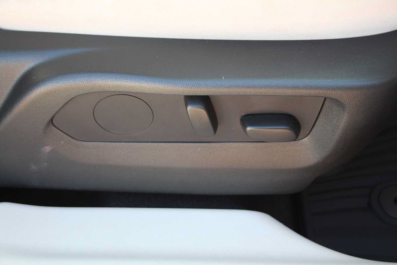 Used 2023 Buick Envision Avenir FWD image 19