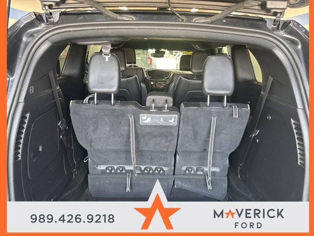 Used 2021 Chrysler Pacifica Limited w/ S Appearance Package FWD image 36