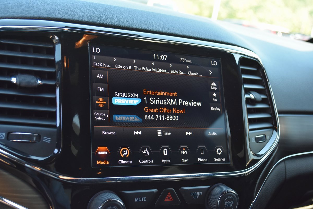 Used 2021 Jeep Grand Cherokee Limited image 21